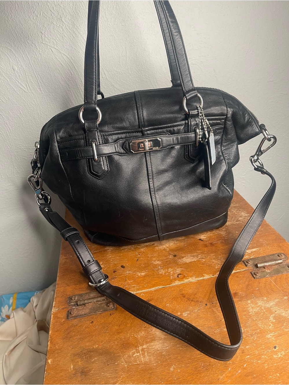 Authentic Coach Chelsea Jayden Black Leather Carryall Shoulder Bag/ Purse